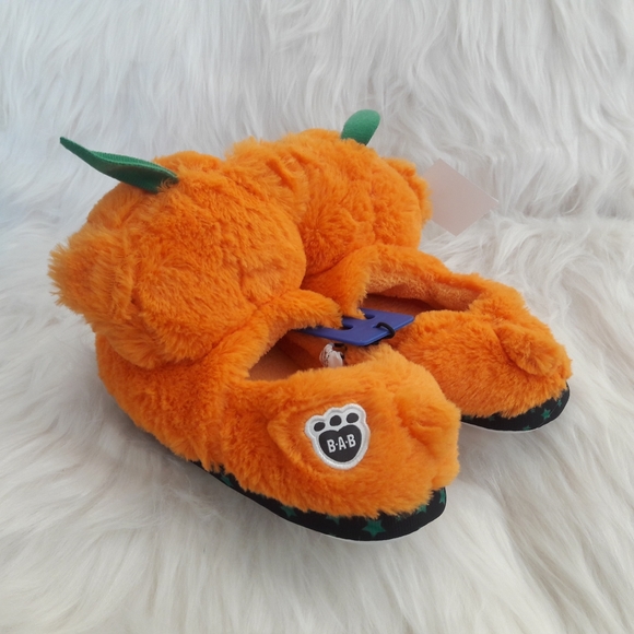 NWT! Build-A-Bear Character Slippers (Jack o' Lantern) - Picture 2 of 4